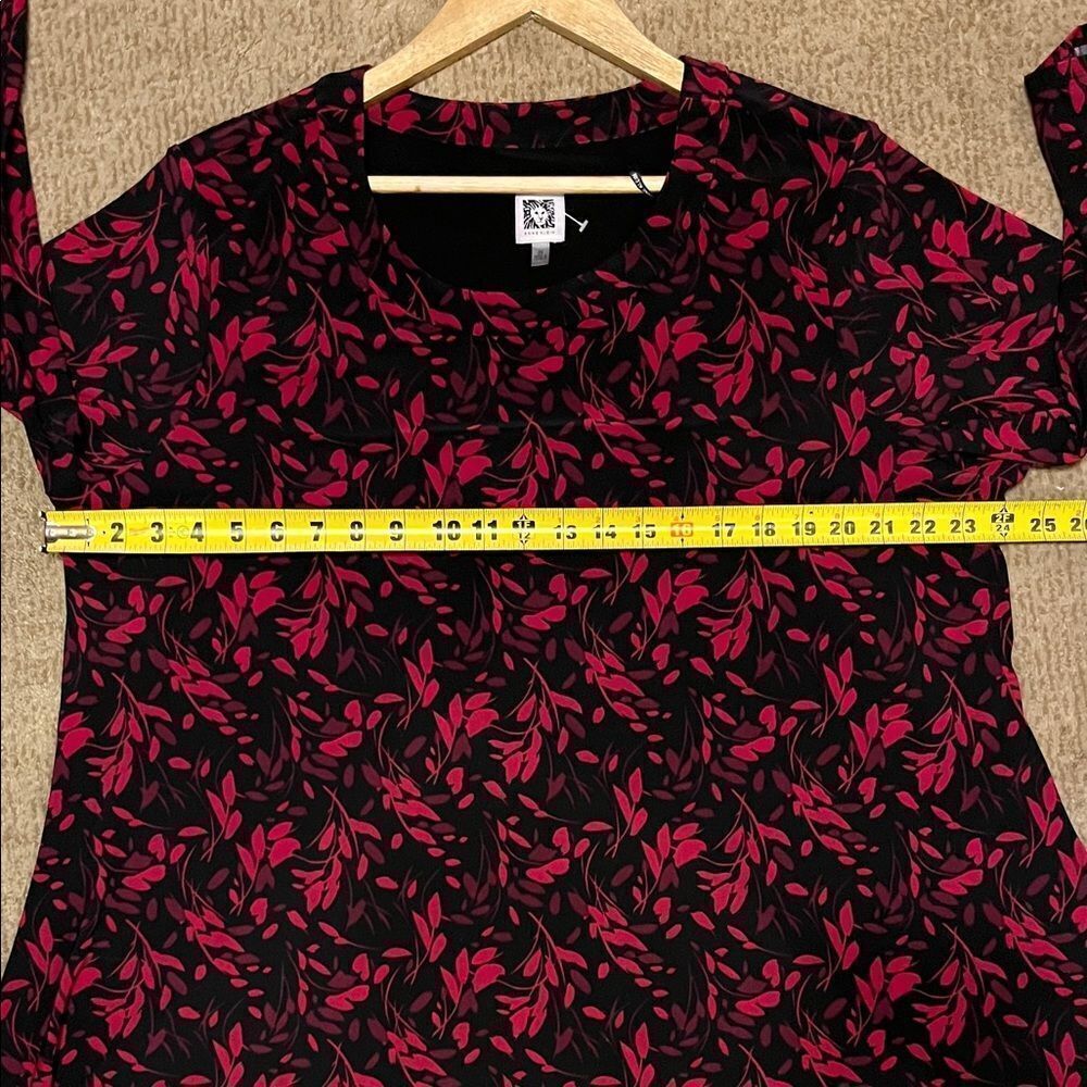 Anne Klein Black and Red Floral Top - Picture 7 of 8